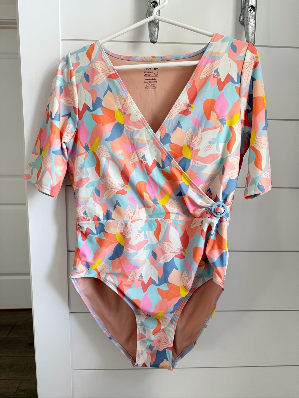 Mott50 Elbow Sleeve One Piece Swimsuit in Honeysuckle. Size L